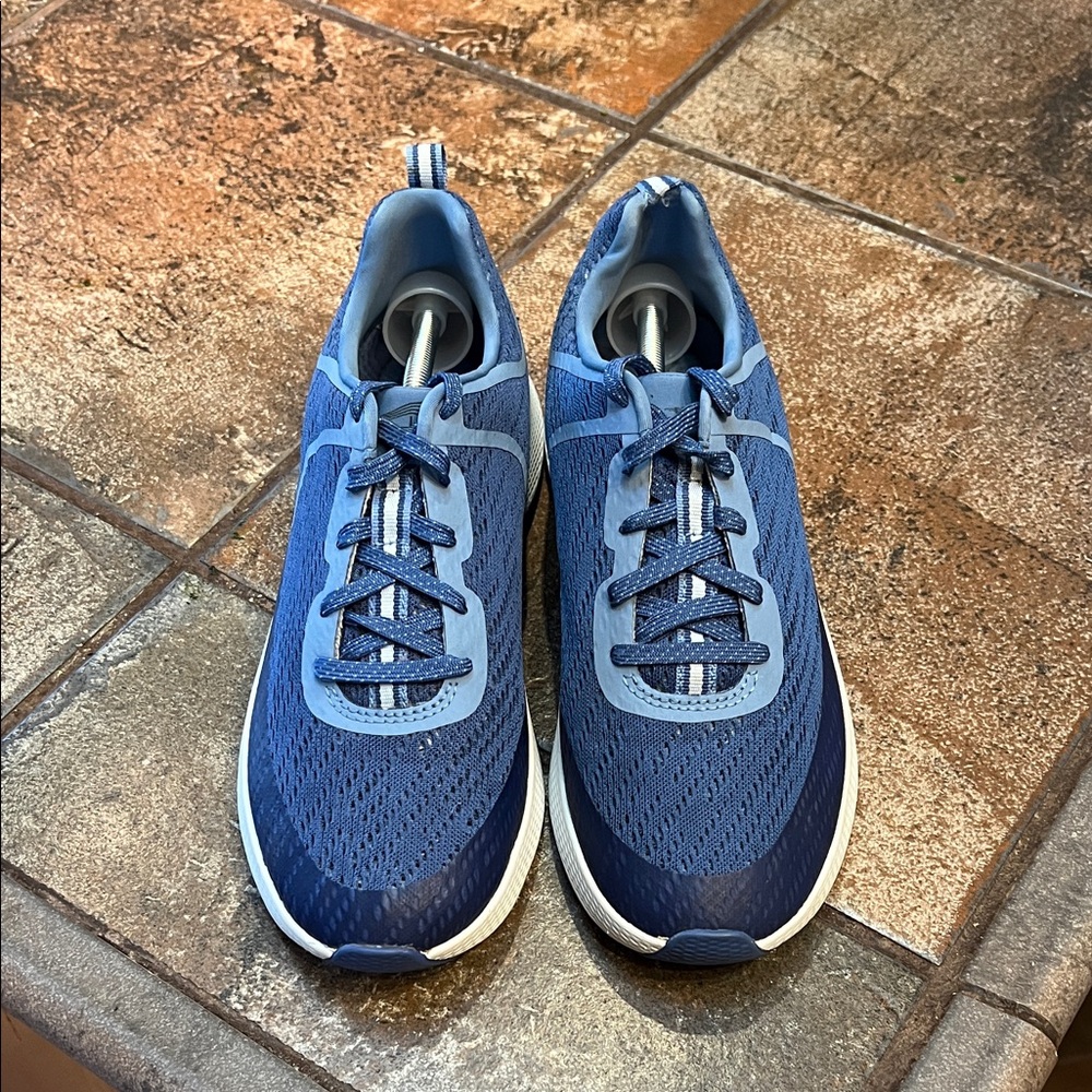 Dansko Sky Sneakers in excellent condition size 38 UK